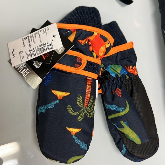 CHILDRENS PLACE 3T BOYS JACKET / GLOVES / FLEECE/ HAT SET NWT MSRP $110 - Picture 7 of 14